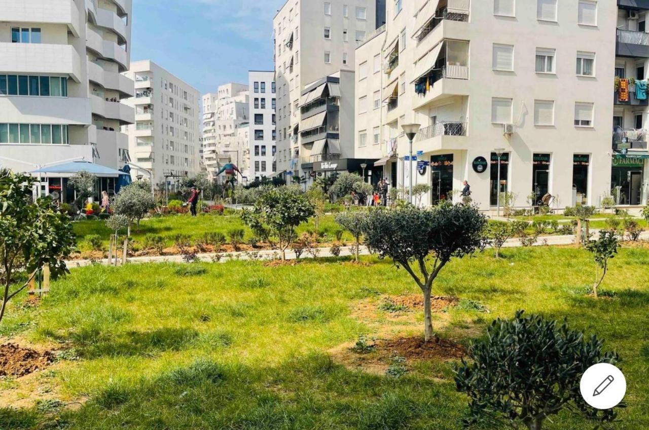 Elegant Apartment Kompleksi Magnet Tirana Eksteriør billede